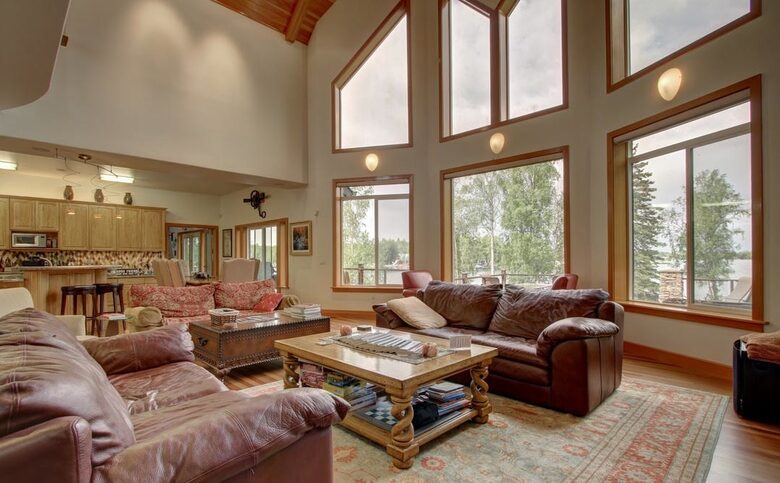 Blue Lantern Lodge - Big Lake, Alaska