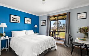 Bullio - Australian Farm Experience - Sydney, Australia