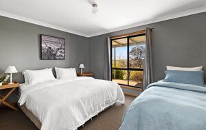 Bullio - Australian Farm Experience - Sydney, Australia