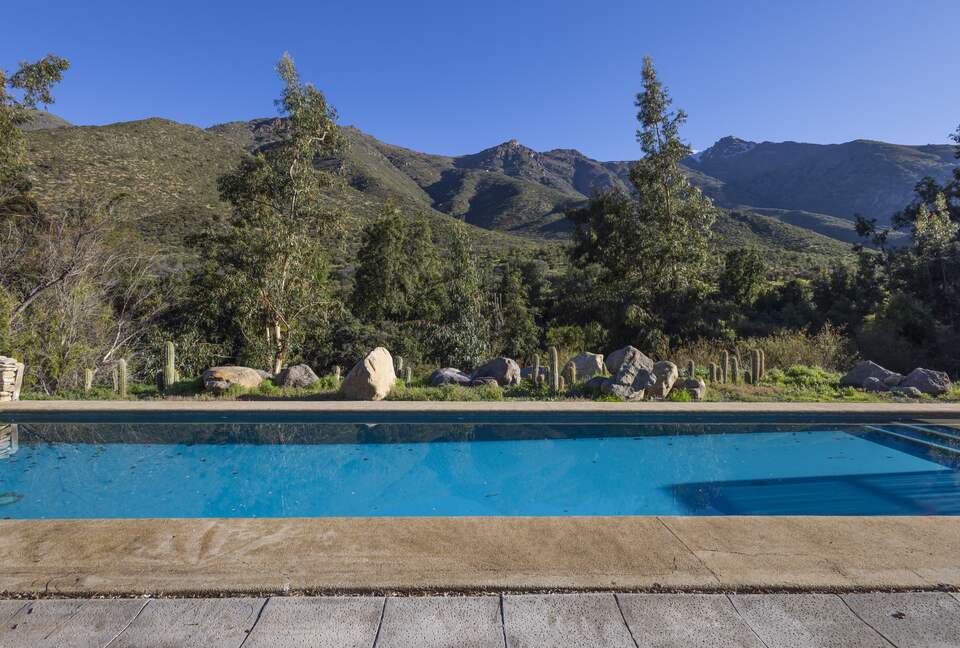 Elegant Countryside Haven in Hacienda Frutillar y Tambillo - Petorca, Chile