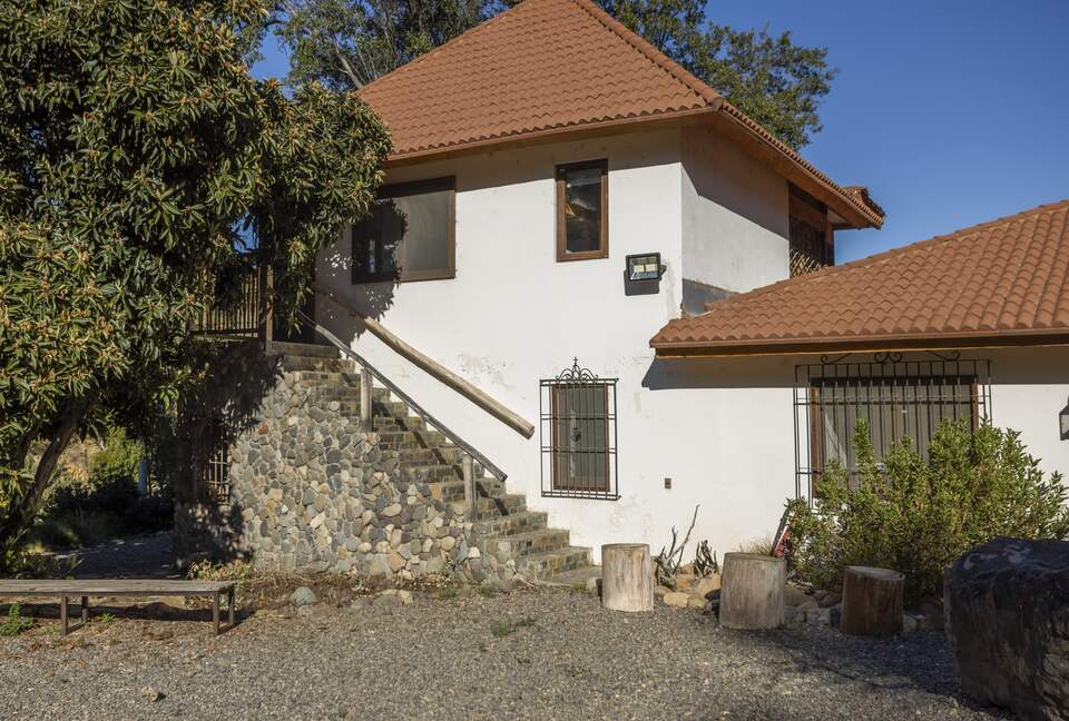 Elegant Countryside Haven in Hacienda Frutillar y Tambillo - Petorca, Chile