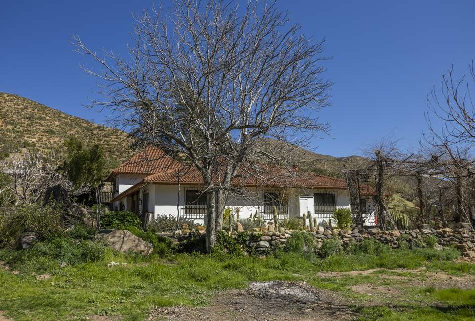 Elegant Countryside Haven in Hacienda Frutillar y Tambillo - Petorca, Chile