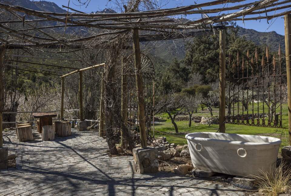 Elegant Countryside Haven in Hacienda Frutillar y Tambillo - Petorca, Chile