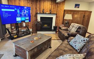 Luxury Retreat at Killington Base with Pool, Spa & Shuttle to Lifts - Killington, Vermont