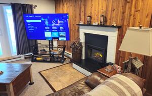 Luxury Retreat at Killington Base with Pool, Spa & Shuttle to Lifts - Killington, Vermont