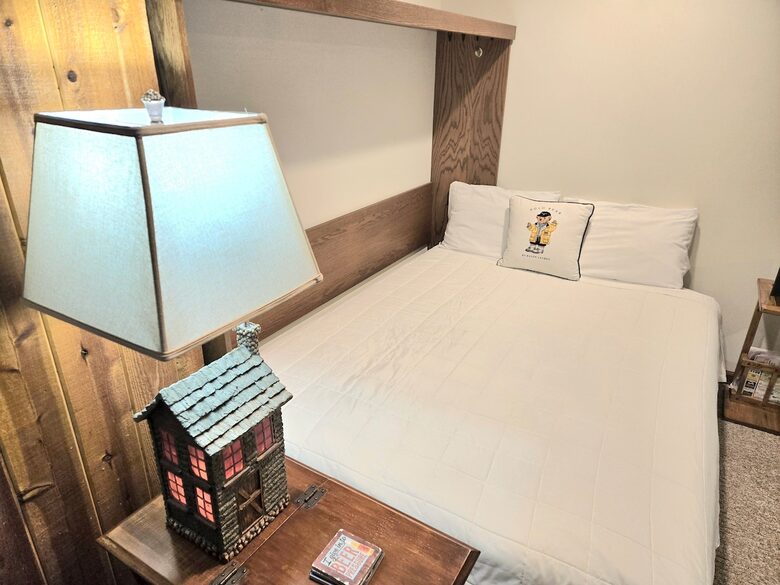 Luxury Retreat at Killington Base with Pool, Spa & Shuttle to Lifts - Killington, Vermont