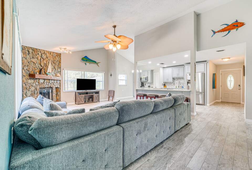 Cozy Waterfront Escape Minutes from Homosassa Springs - Homosassa, Florida