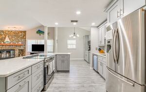 Cozy Waterfront Escape Minutes from Homosassa Springs - Homosassa, Florida