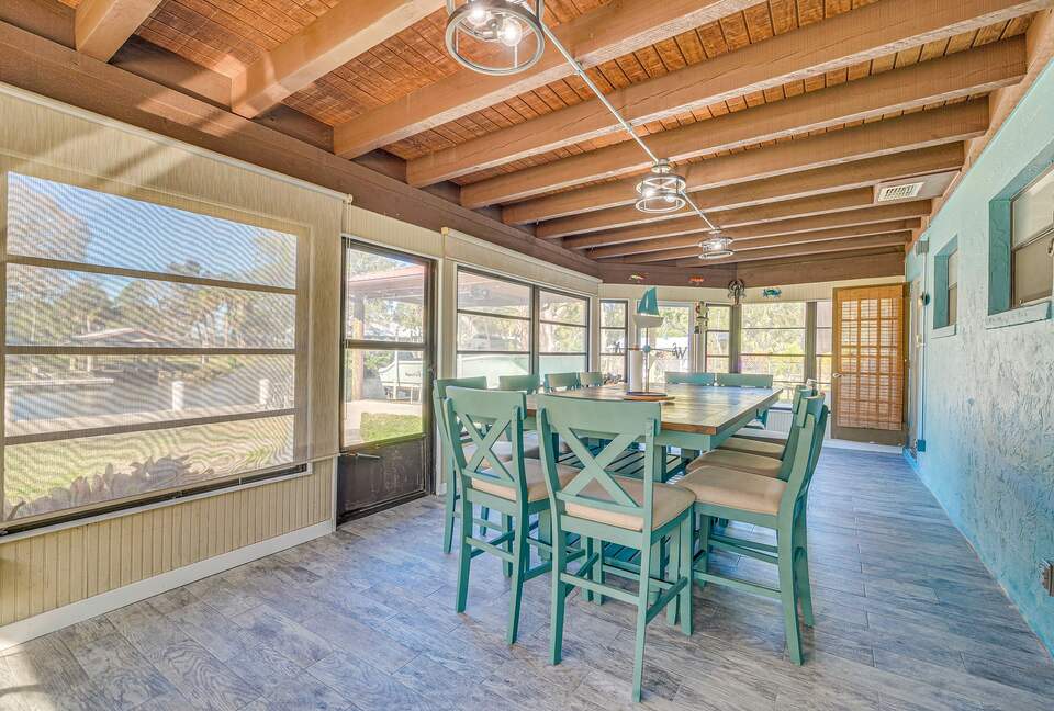 Cozy Waterfront Escape Minutes from Homosassa Springs - Homosassa, Florida