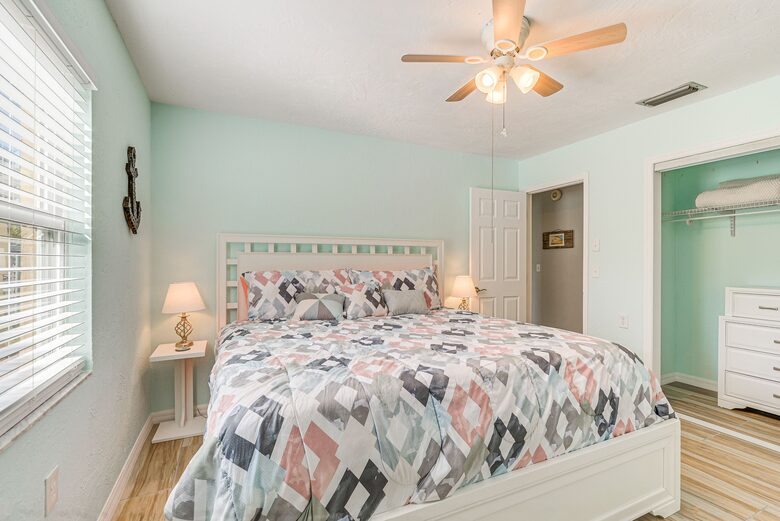 Cozy Waterfront Escape Minutes from Homosassa Springs - Homosassa, Florida