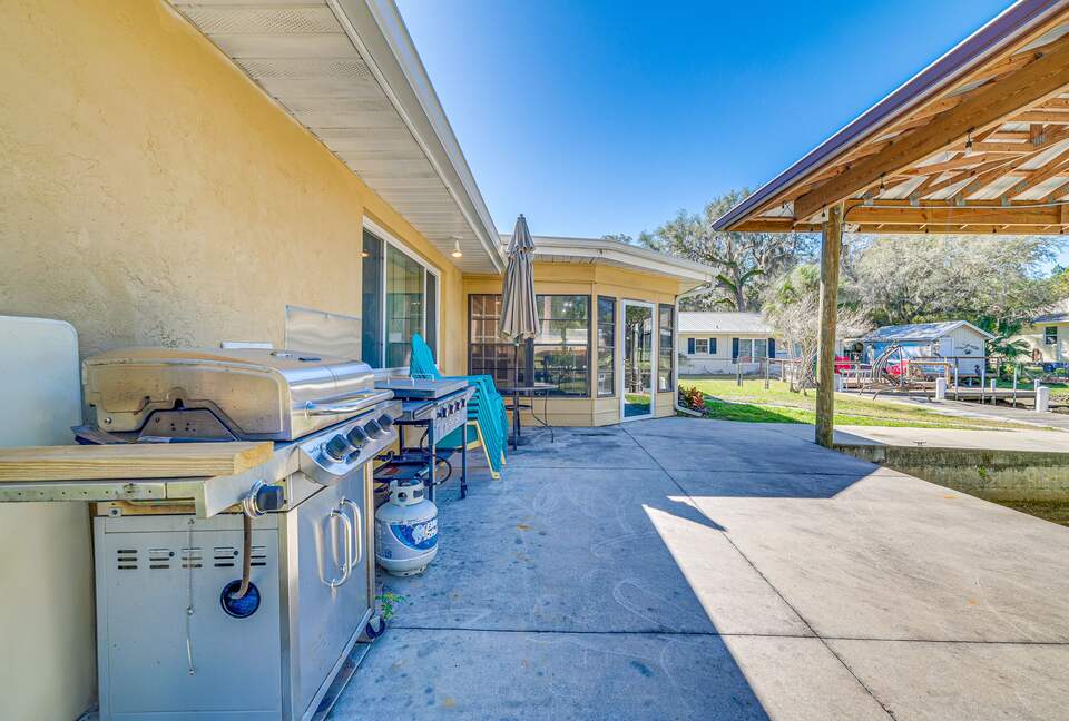 Cozy Waterfront Escape Minutes from Homosassa Springs - Homosassa, Florida