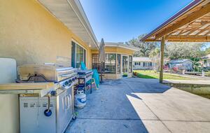 Cozy Waterfront Escape Minutes from Homosassa Springs - Homosassa, Florida