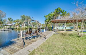Cozy Waterfront Escape Minutes from Homosassa Springs - Homosassa, Florida