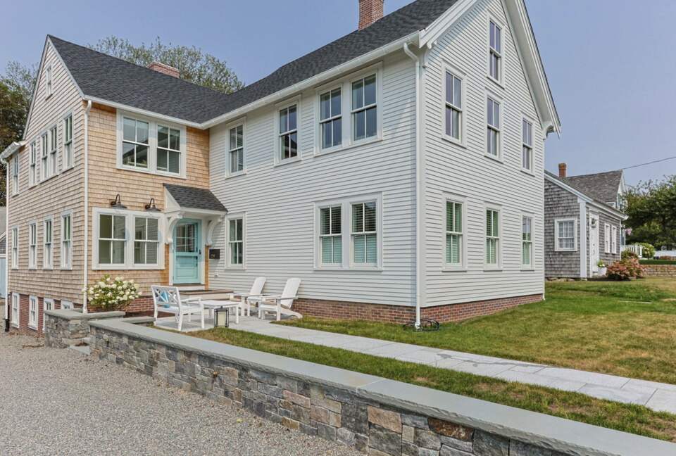 Elegant 5-Bedroom Coastal Haven in the Heart of Chatham - Chatham, Massachusetts