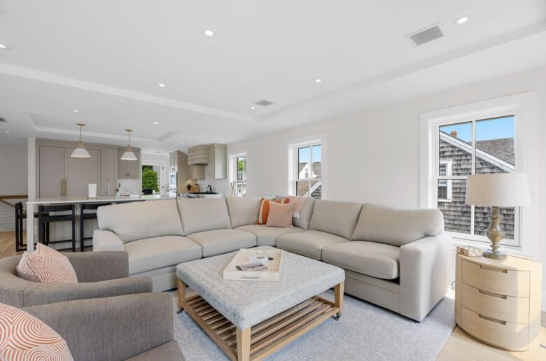 Elegant 5-Bedroom Coastal Haven in the Heart of Chatham - Chatham, Massachusetts