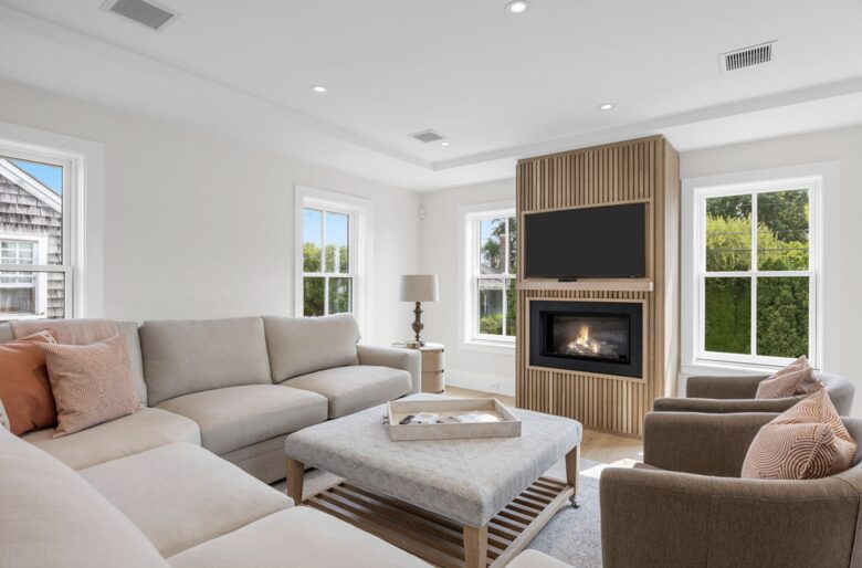 Elegant 5-Bedroom Coastal Haven in the Heart of Chatham - Chatham, Massachusetts