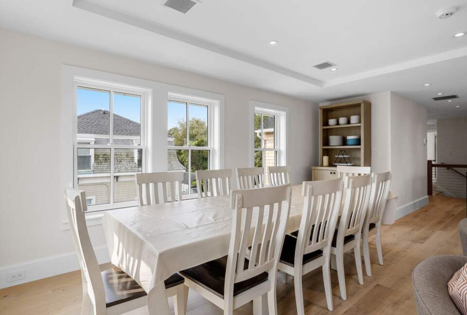 Elegant 5-Bedroom Coastal Haven in the Heart of Chatham - Chatham, Massachusetts