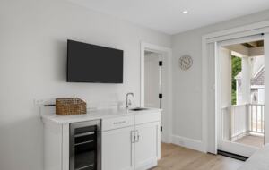 Elegant 5-Bedroom Coastal Haven in the Heart of Chatham - Chatham, Massachusetts