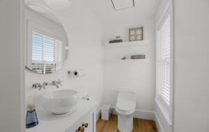 Elegant 5-Bedroom Coastal Haven in the Heart of Chatham - Chatham, Massachusetts