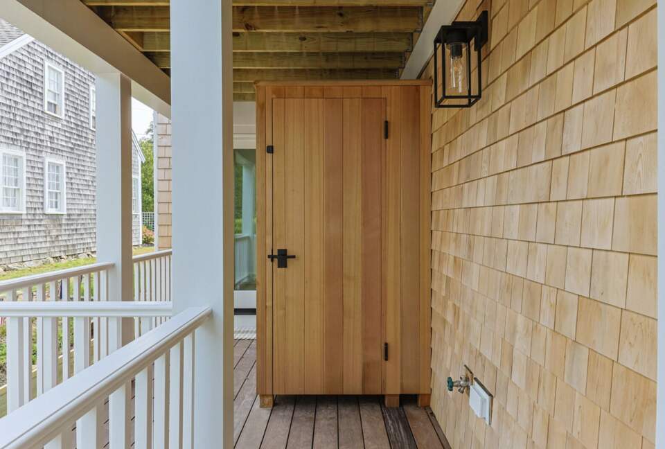 Elegant 5-Bedroom Coastal Haven in the Heart of Chatham - Chatham, Massachusetts