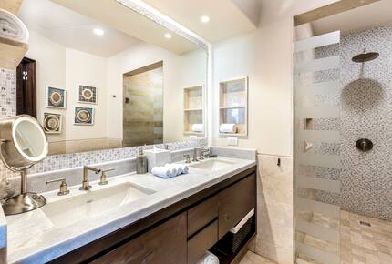 Oceanfront Luxury at Diamante Cabo with Private Hot Tub & Resort Access - Cabo San Lucas, Mexico