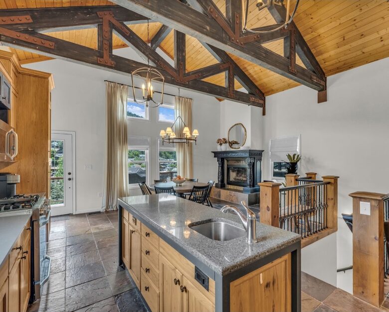 Spacious Park City Escape with Valley Views & Sauna - Park City, Utah