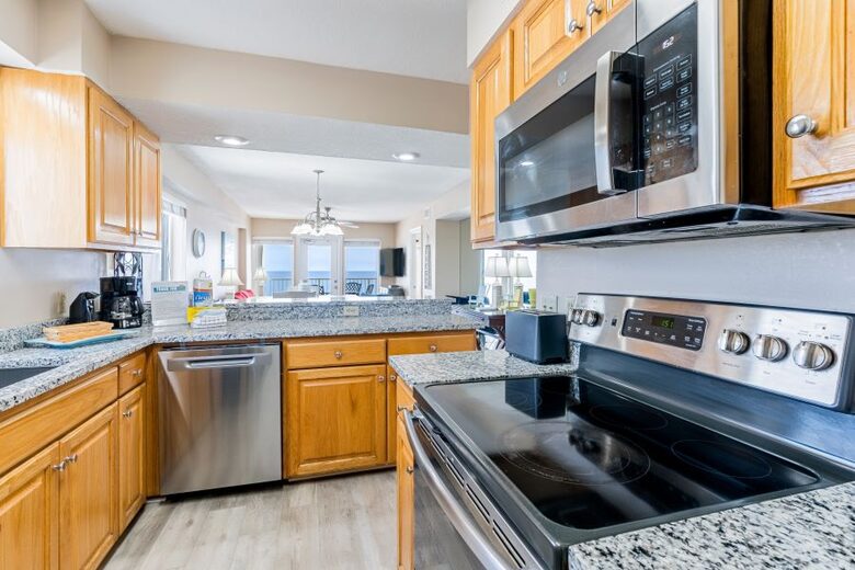 Beachfront Bliss in the Heart of Gulf Shores - Gulf Shores, Alabama