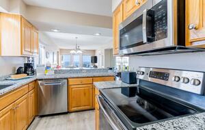 Beachfront Bliss in the Heart of Gulf Shores - Gulf Shores, Alabama