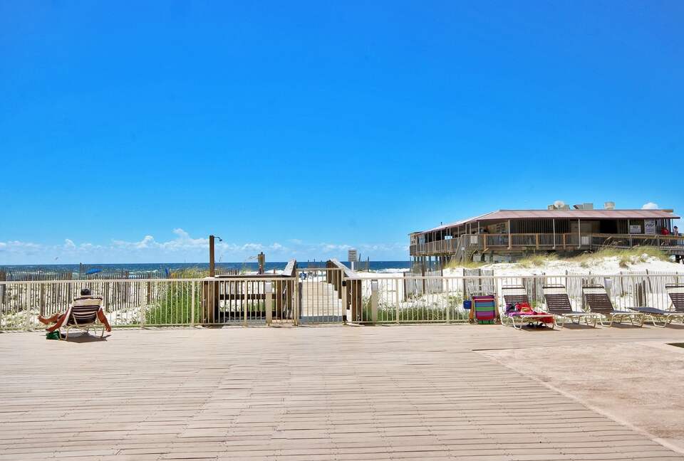 Beachfront Bliss in the Heart of Gulf Shores - Gulf Shores, Alabama
