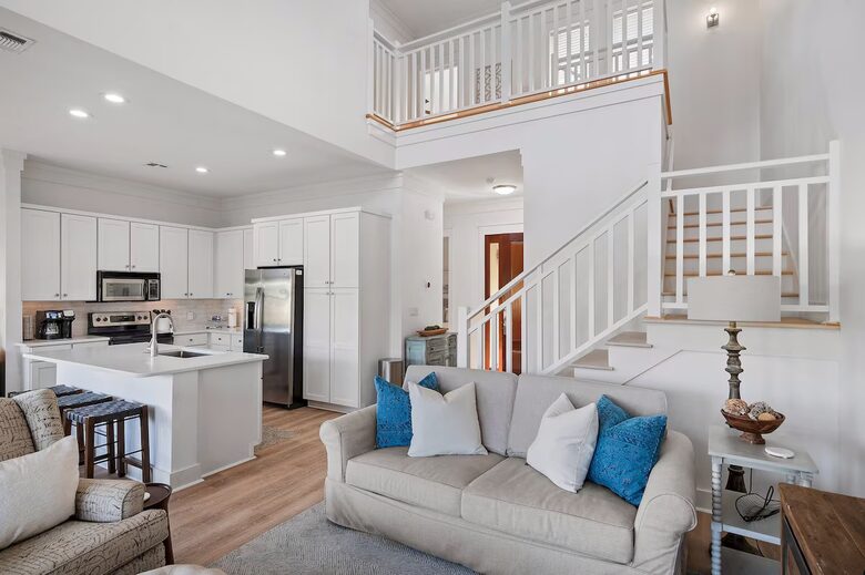 Elegant Coastal Getaway Overlooking Baytowne Golf Course - Miramar Beach, Florida