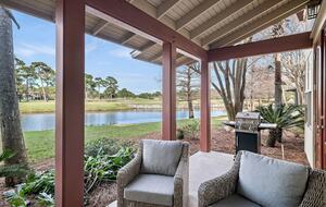 Elegant Coastal Getaway Overlooking Baytowne Golf Course - Miramar Beach, Florida