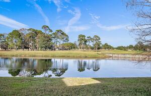Elegant Coastal Getaway Overlooking Baytowne Golf Course - Miramar Beach, Florida