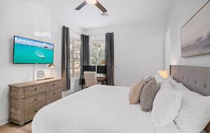 Elegant Coastal Getaway Overlooking Baytowne Golf Course - Miramar Beach, Florida