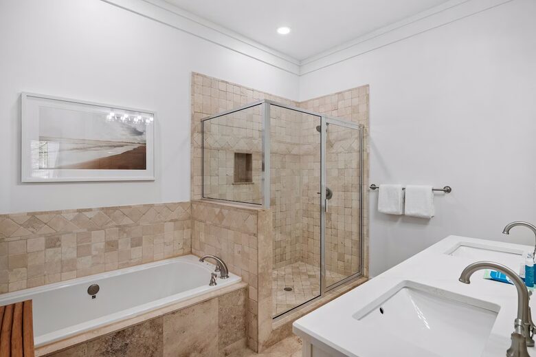 Elegant Coastal Getaway Overlooking Baytowne Golf Course - Miramar Beach, Florida