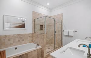 Elegant Coastal Getaway Overlooking Baytowne Golf Course - Miramar Beach, Florida