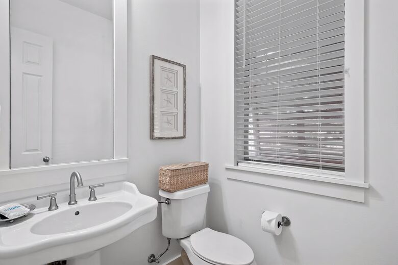 Elegant Coastal Getaway Overlooking Baytowne Golf Course - Miramar Beach, Florida