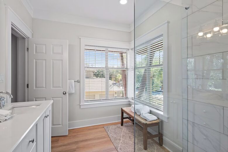 Elegant Coastal Getaway Overlooking Baytowne Golf Course - Miramar Beach, Florida