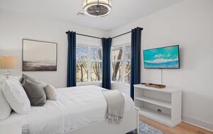 Elegant Coastal Getaway Overlooking Baytowne Golf Course - Miramar Beach, Florida