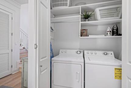 Elegant Coastal Getaway Overlooking Baytowne Golf Course - Miramar Beach, Florida