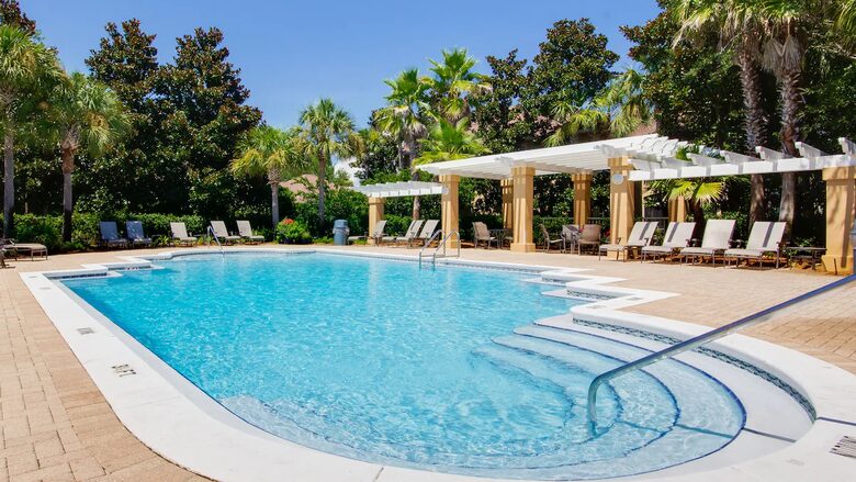 Elegant Coastal Getaway Overlooking Baytowne Golf Course - Miramar Beach, Florida