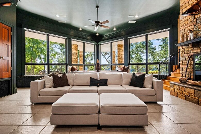 Architectural Masterpiece with Panoramic Lake Views & Concierge Service - Statesville, North Carolina