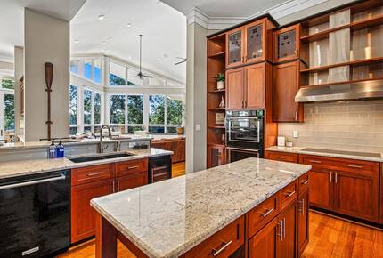 Architectural Masterpiece with Panoramic Lake Views & Concierge Service - Statesville, North Carolina