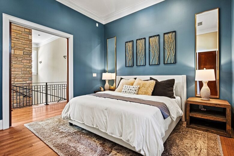 Architectural Masterpiece with Panoramic Lake Views & Concierge Service - Statesville, North Carolina