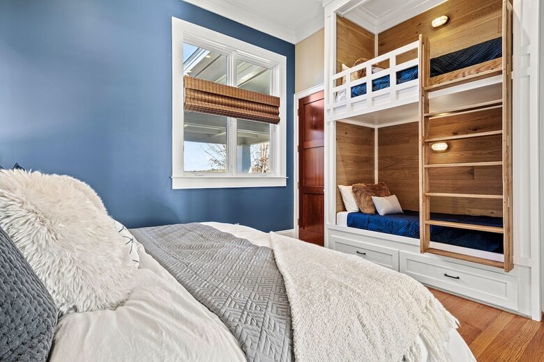 Architectural Masterpiece with Panoramic Lake Views & Concierge Service - Statesville, North Carolina