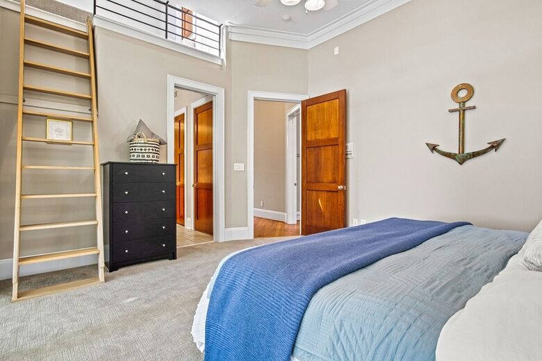 Architectural Masterpiece with Panoramic Lake Views & Concierge Service - Statesville, North Carolina