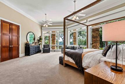 Architectural Masterpiece with Panoramic Lake Views & Concierge Service - Statesville, North Carolina