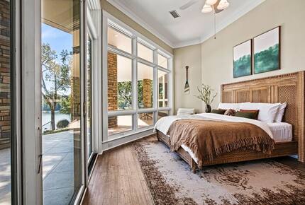 Architectural Masterpiece with Panoramic Lake Views & Concierge Service - Statesville, North Carolina