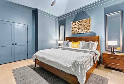 Architectural Masterpiece with Panoramic Lake Views & Concierge Service - Statesville, North Carolina