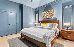 Architectural Masterpiece with Panoramic Lake Views & Concierge Service - Statesville, North Carolina