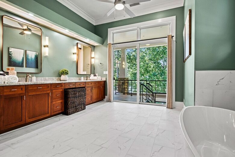 Architectural Masterpiece with Panoramic Lake Views & Concierge Service - Statesville, North Carolina